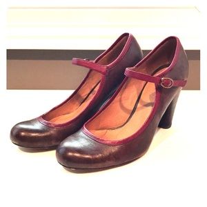 Brown and fuchsia heels